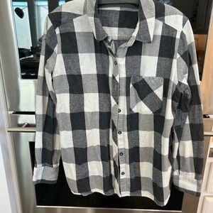 Woolrich Women's flannel Plaid xl shirt has slight wear GUC